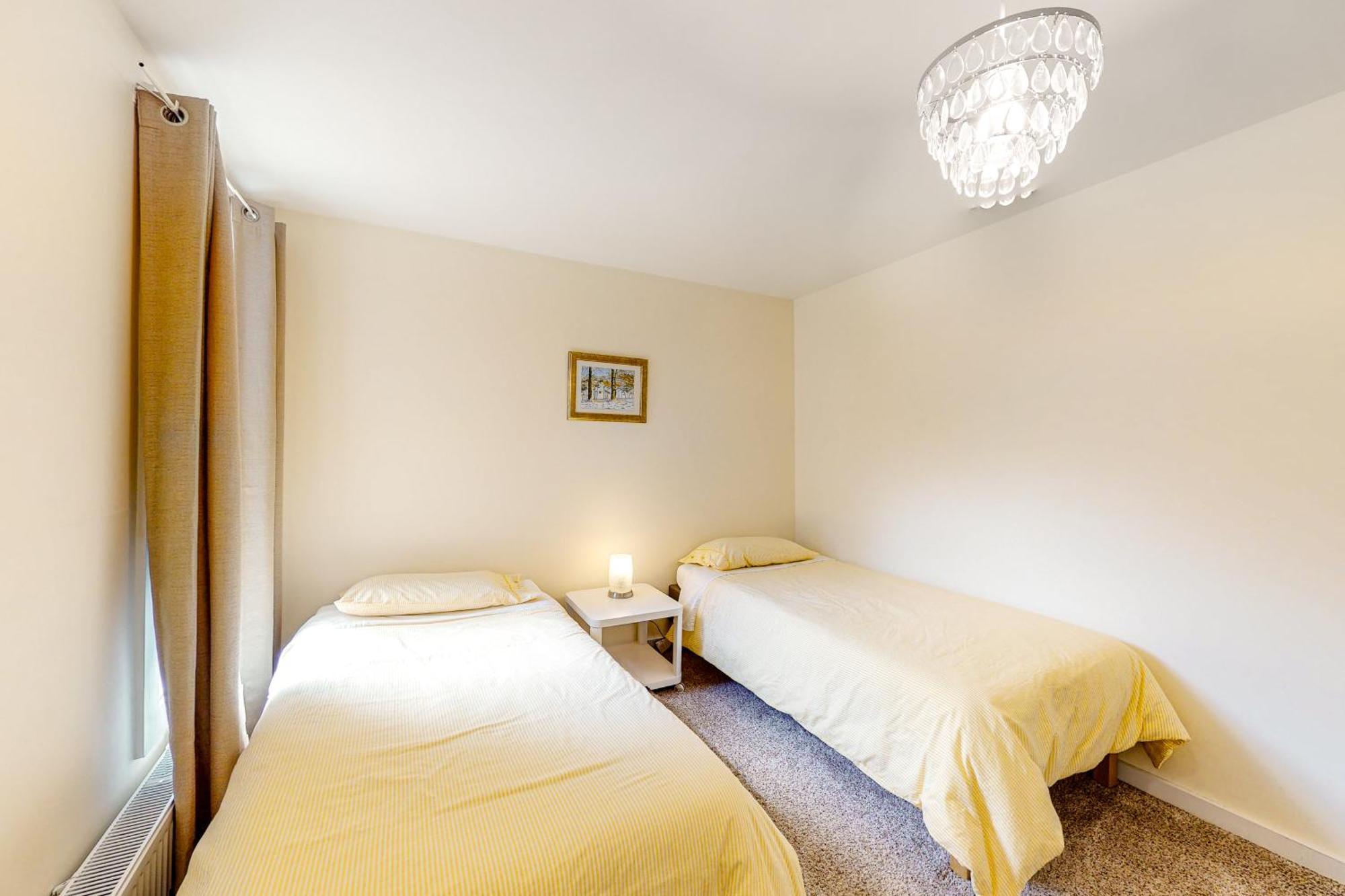 Pleasant Condos ลัดโลว์ ห้อง รูปภาพ