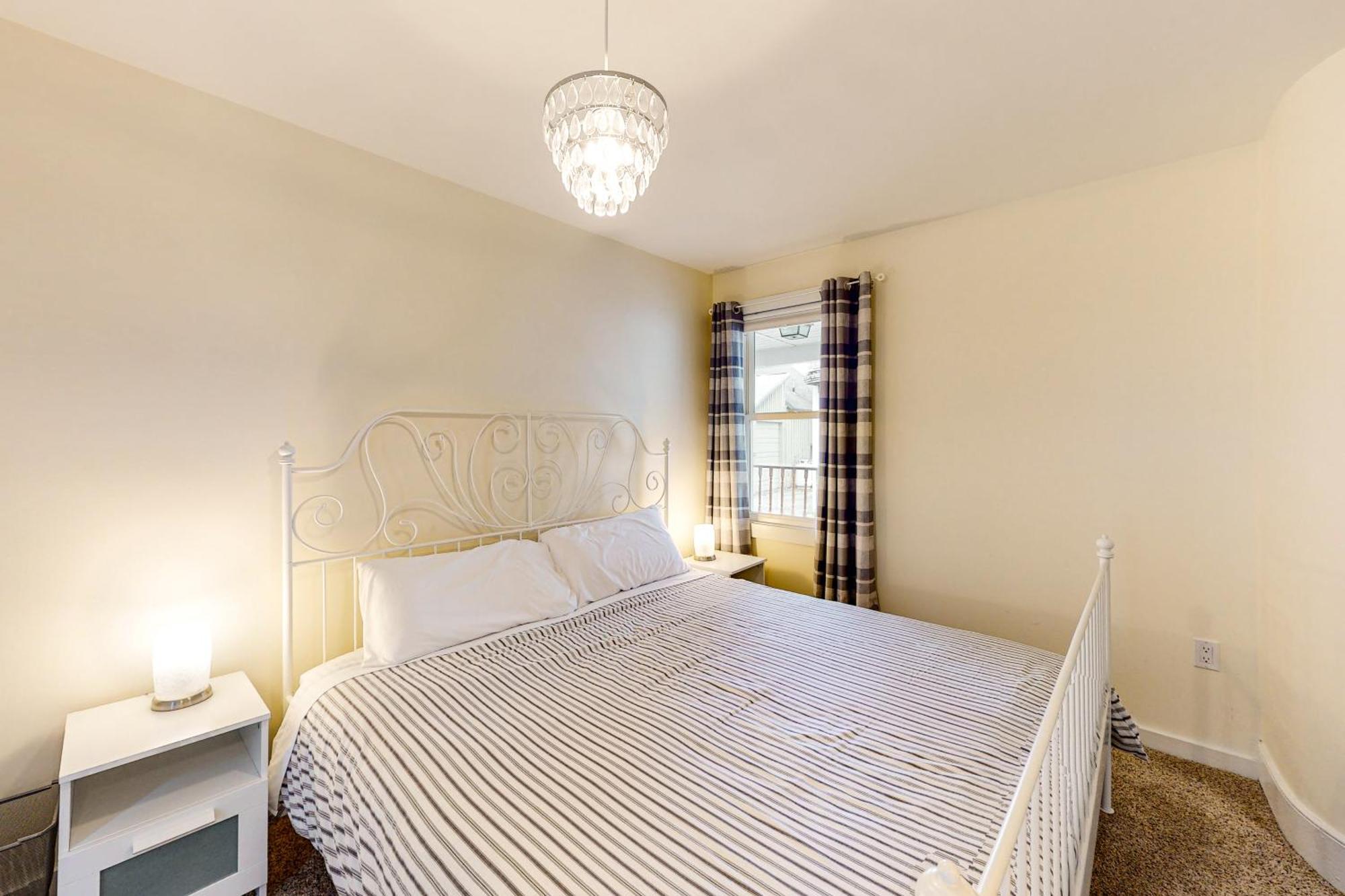 Pleasant Condos ลัดโลว์ ห้อง รูปภาพ